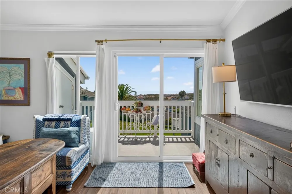 2127 Avenida Espada #210 San Clemente, CA 92673