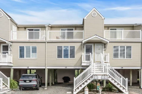 438 E Bay Avenue #13