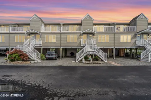438 E Bay Avenue #13