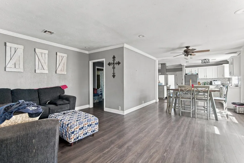 919 W North Avenue Checotah, OK 74426