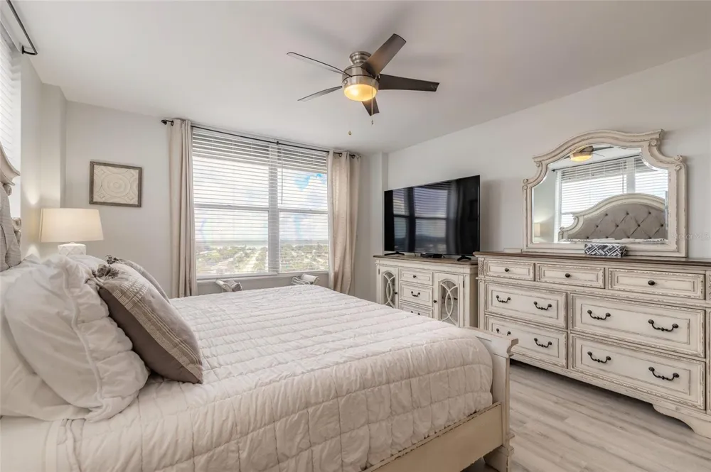 1575 OCEAN SHORE BOULEVARD #J070 Ormond Beach, FL 32176