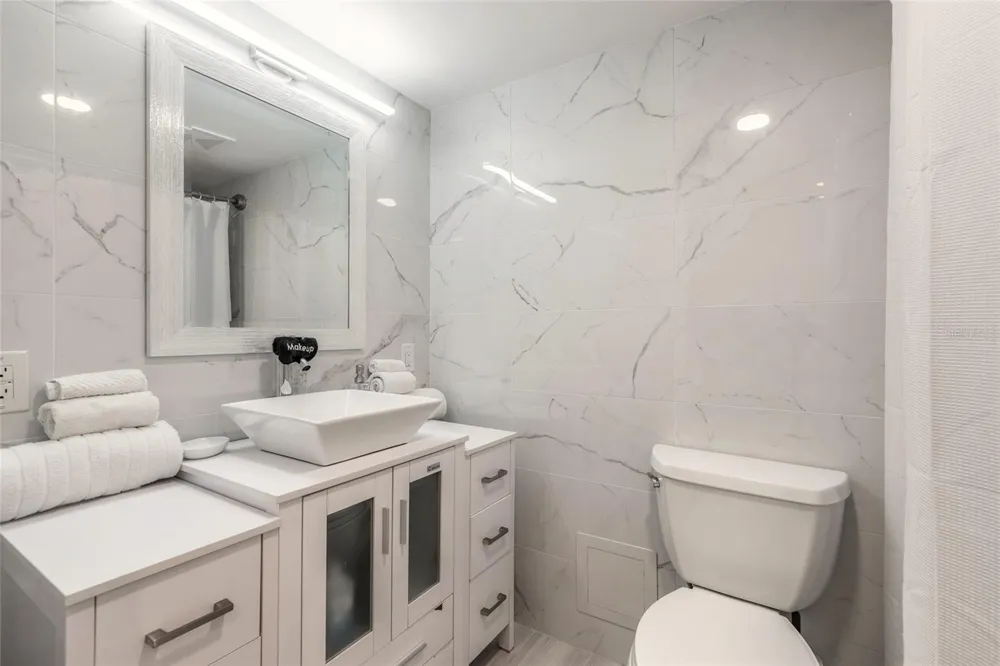 1575 OCEAN SHORE BOULEVARD #J070 Ormond Beach, FL 32176