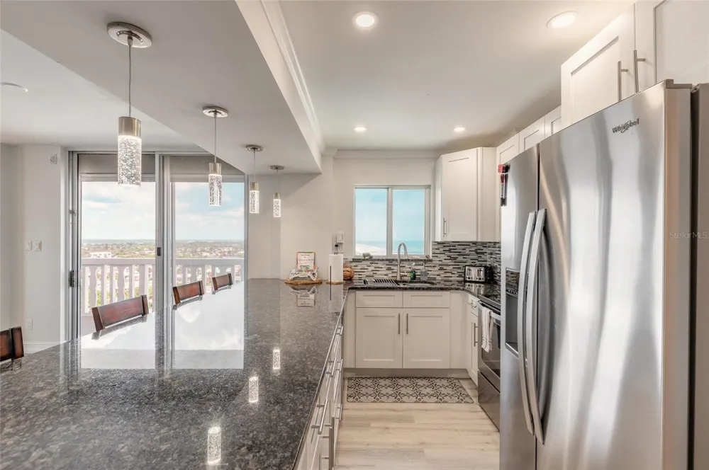 1575 OCEAN SHORE BOULEVARD #J070 Ormond Beach, FL 32176