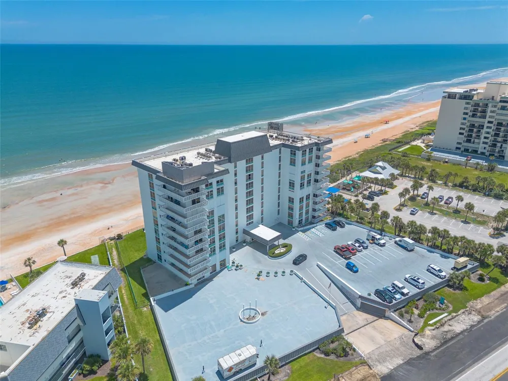 1575 OCEAN SHORE BOULEVARD #J070 Ormond Beach, FL 32176