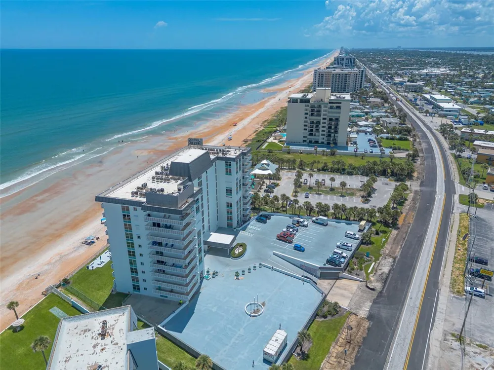 1575 OCEAN SHORE BOULEVARD #J070 Ormond Beach, FL 32176