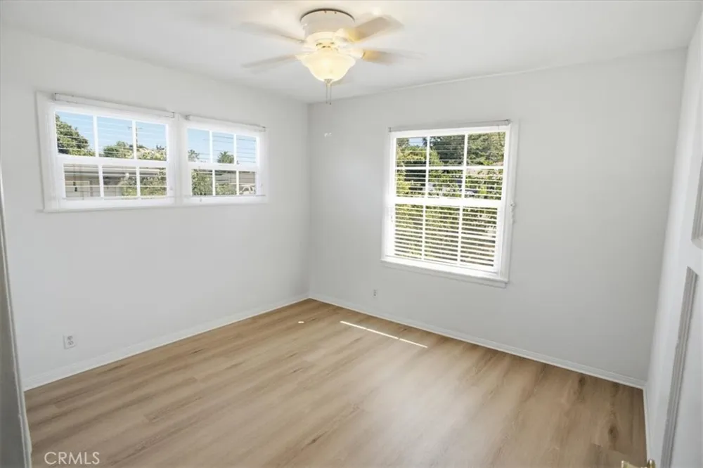 24943 Chestnut Newhall, CA 91321