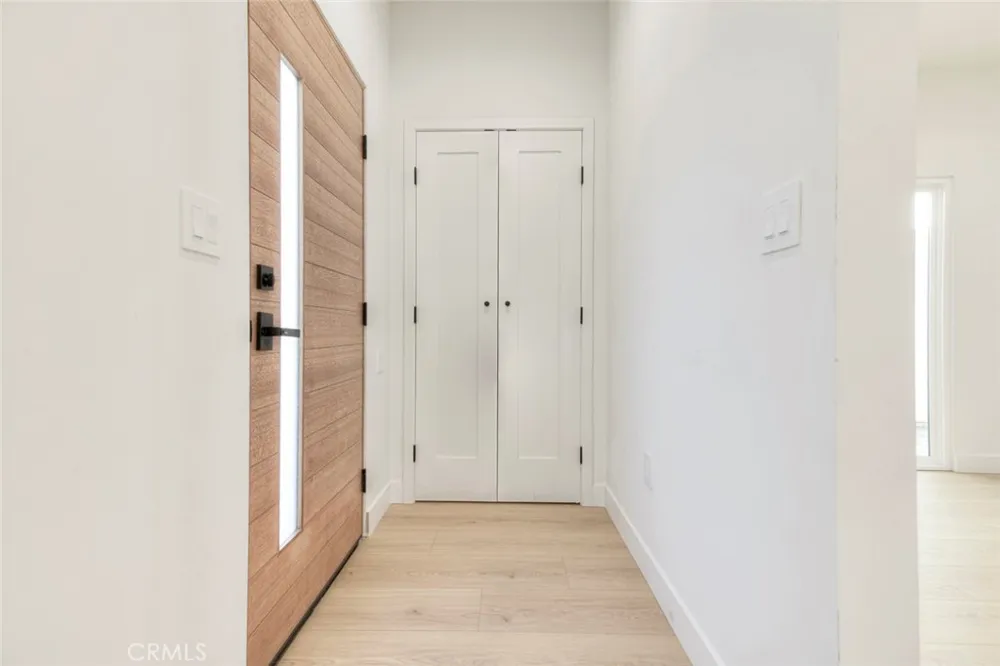 2242 N Keystone Burbank, CA 91504