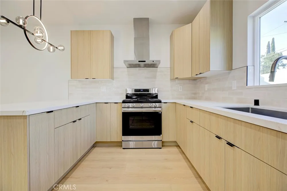 2242 N Keystone Burbank, CA 91504