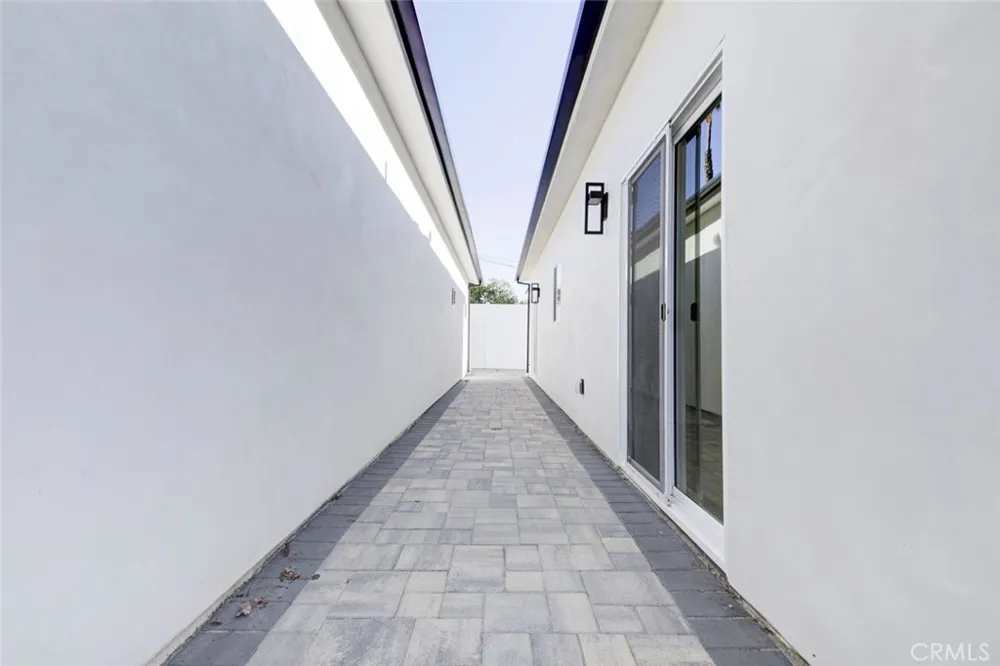 2242 N Keystone Burbank, CA 91504
