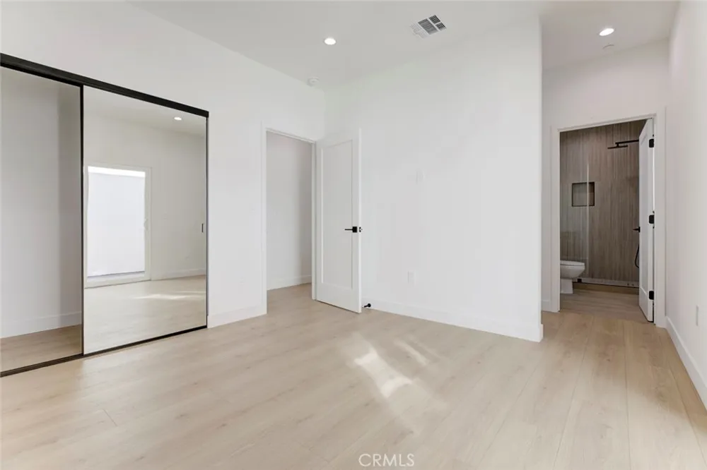 2242 N Keystone Burbank, CA 91504