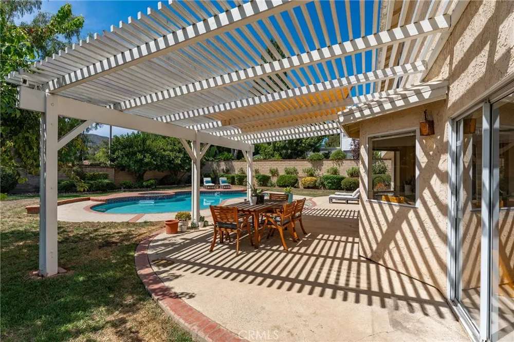 29534 Meadowmist Way Agoura Hills, CA 91301