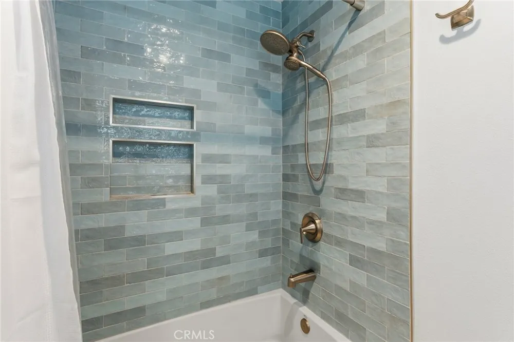 29534 Meadowmist Way Agoura Hills, CA 91301