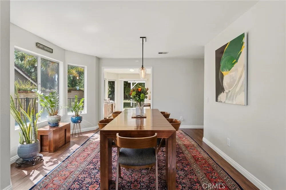 29534 Meadowmist Way Agoura Hills, CA 91301