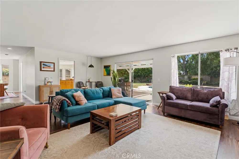 29534 Meadowmist Way Agoura Hills, CA 91301