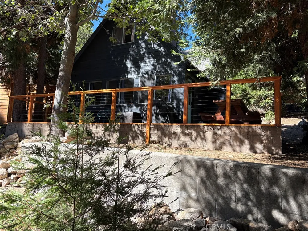 31771 Christmas Tree Lane Running Springs, CA 92382