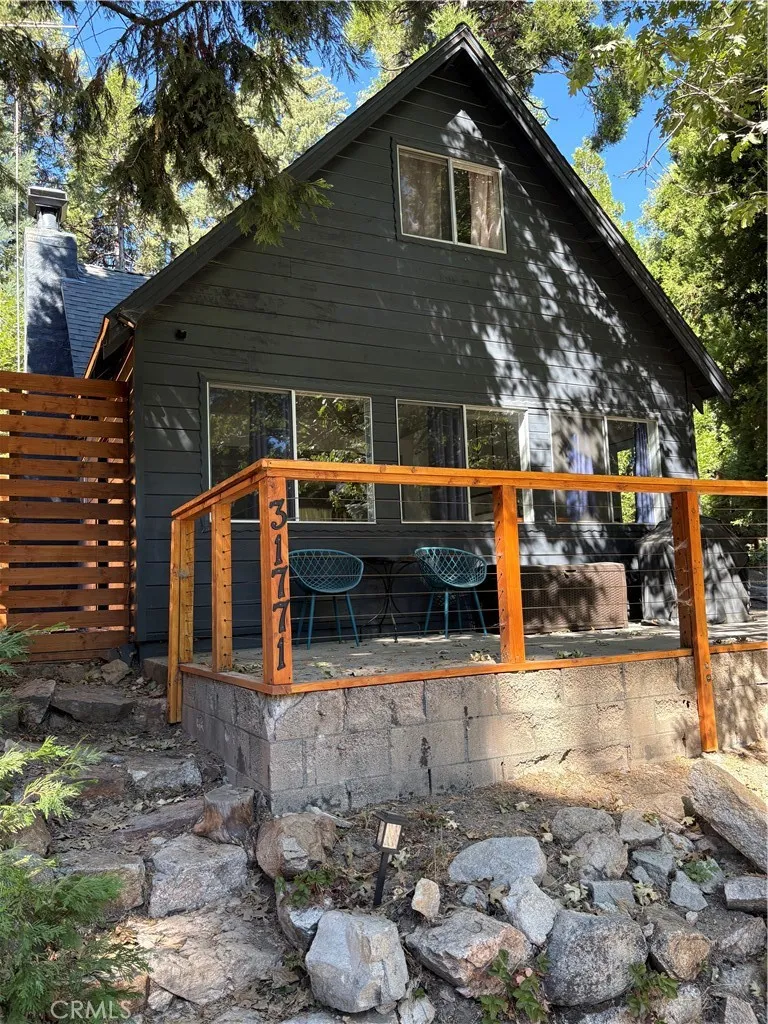 31771 Christmas Tree Lane Running Springs, CA 92382