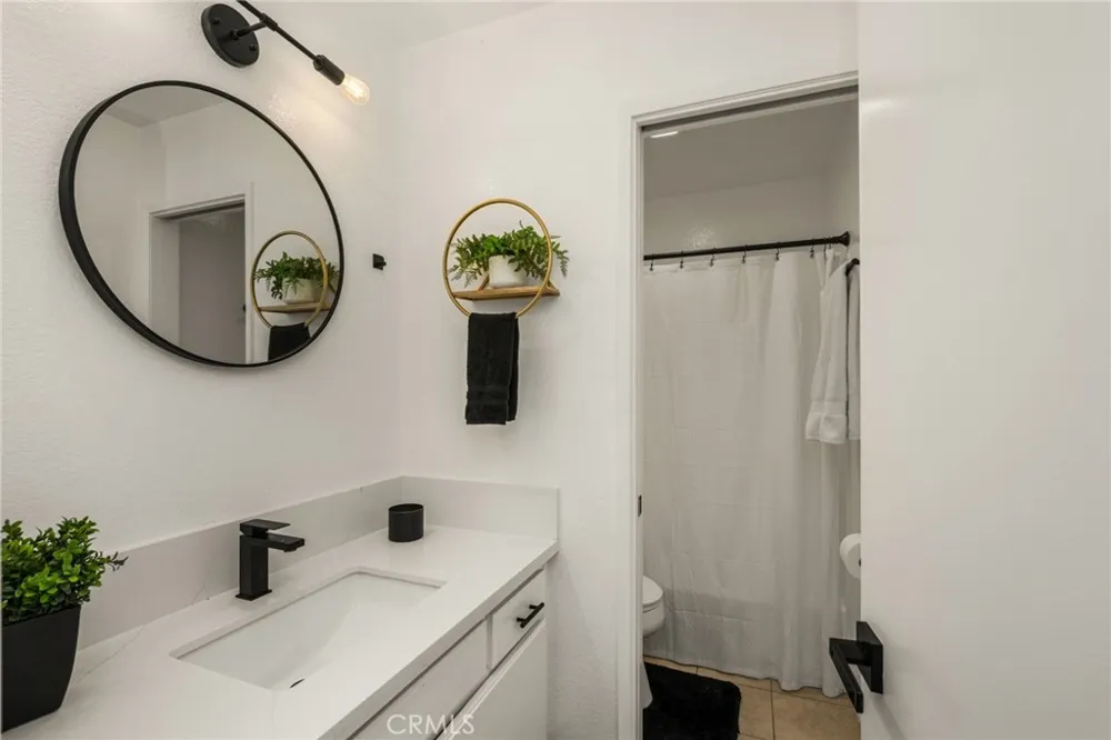 2041 Orchard Drive #17 Placentia, CA 92870