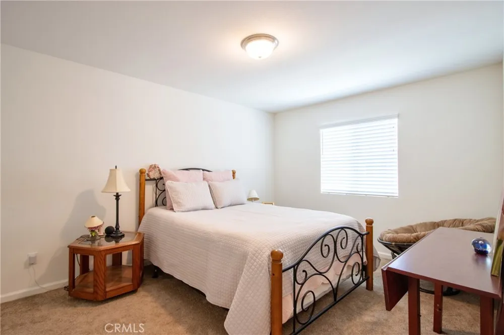 41987 Isadora #1404 Murrieta, CA 92562