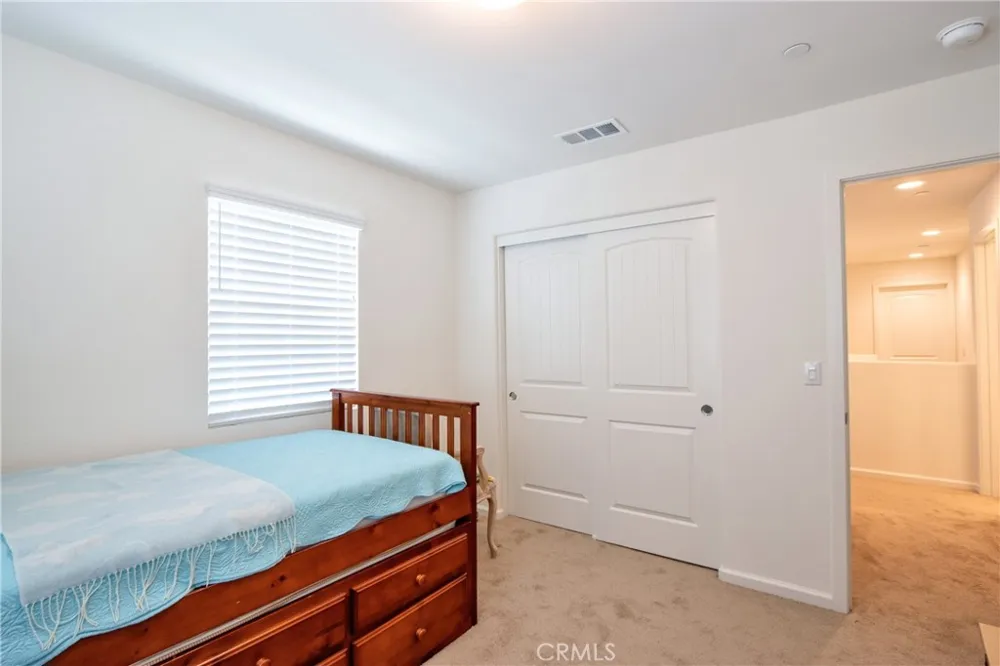 41987 Isadora #1404 Murrieta, CA 92562