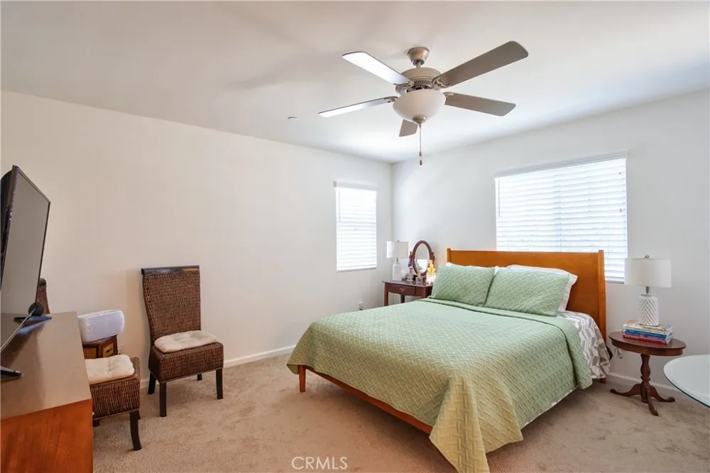 41987 Isadora #1404 Murrieta, CA 92562