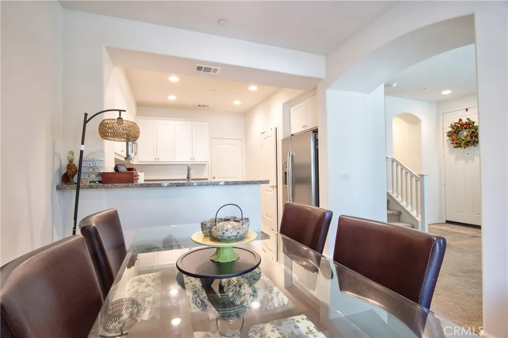 41987 Isadora #1404 Murrieta, CA 92562