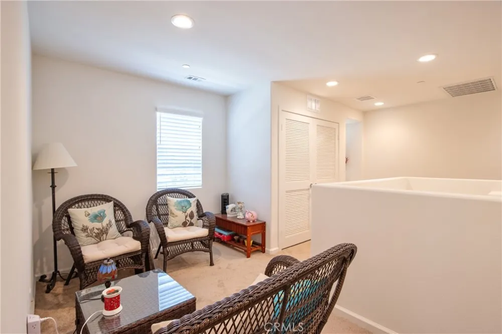 41987 Isadora #1404 Murrieta, CA 92562