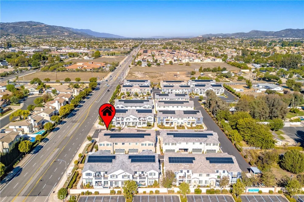 41987 Isadora #1404 Murrieta, CA 92562