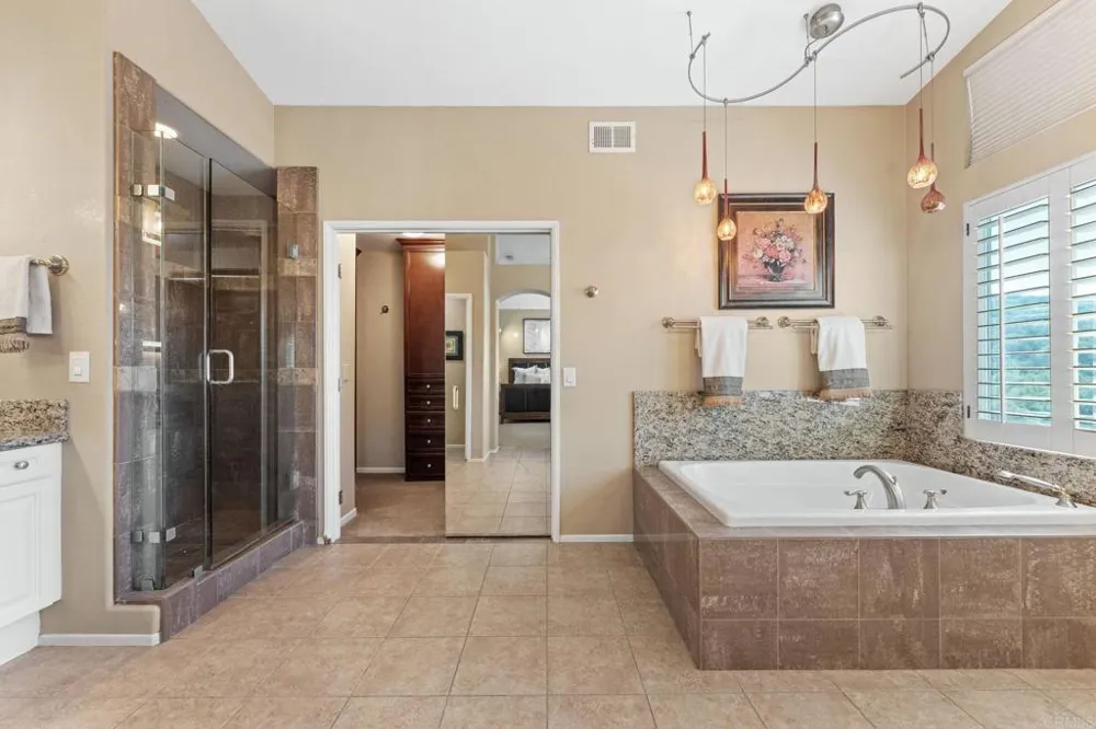 12204 Briar Knoll Way San Diego, CA 92128