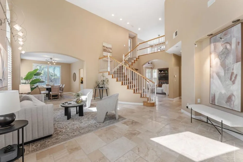 12204 Briar Knoll Way San Diego, CA 92128