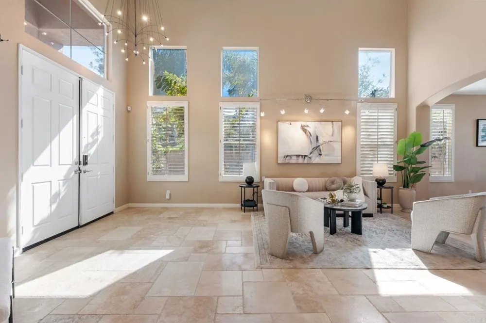 12204 Briar Knoll Way San Diego, CA 92128