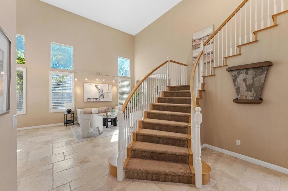12204 Briar Knoll Way San Diego, CA 92128