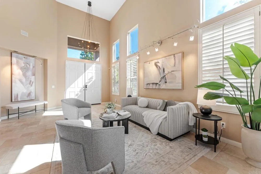 12204 Briar Knoll Way San Diego, CA 92128