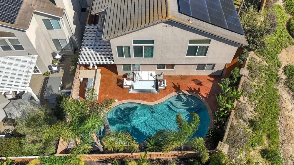 12204 Briar Knoll Way San Diego, CA 92128
