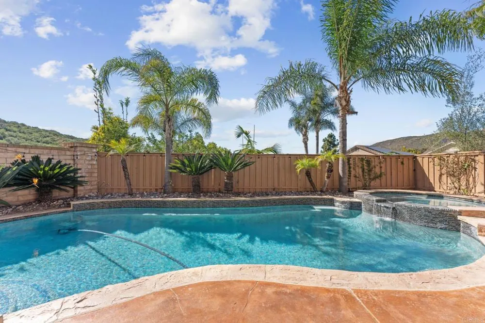 12204 Briar Knoll Way San Diego, CA 92128