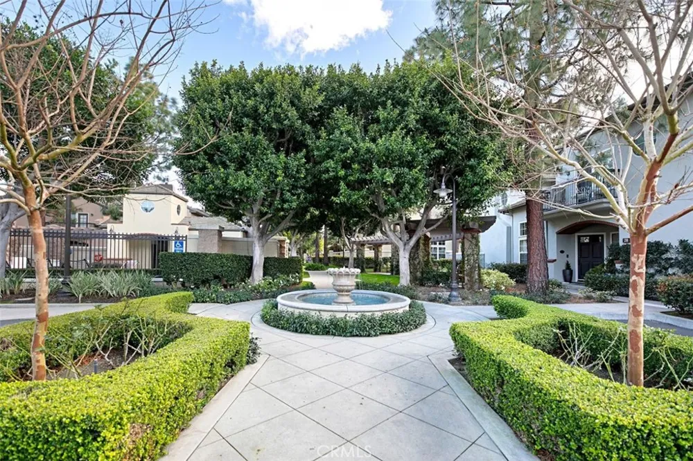 54 Anjou Newport Coast, CA 92657