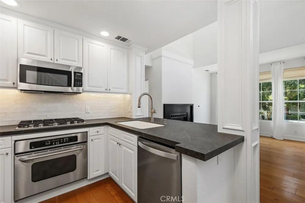 54 Anjou Newport Coast, CA 92657