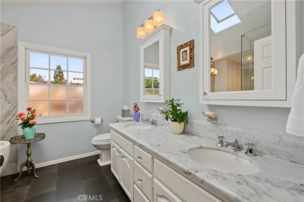 4323 Laurelgrove Avenue Studio City, CA 91604