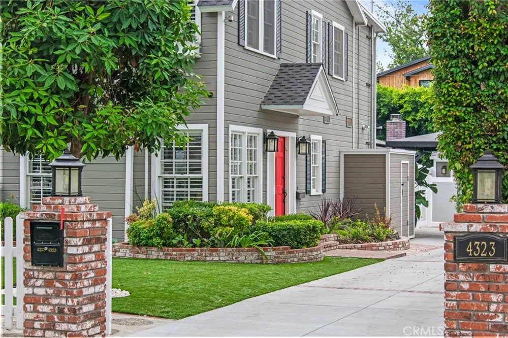 4323 Laurelgrove Avenue Studio City, CA 91604