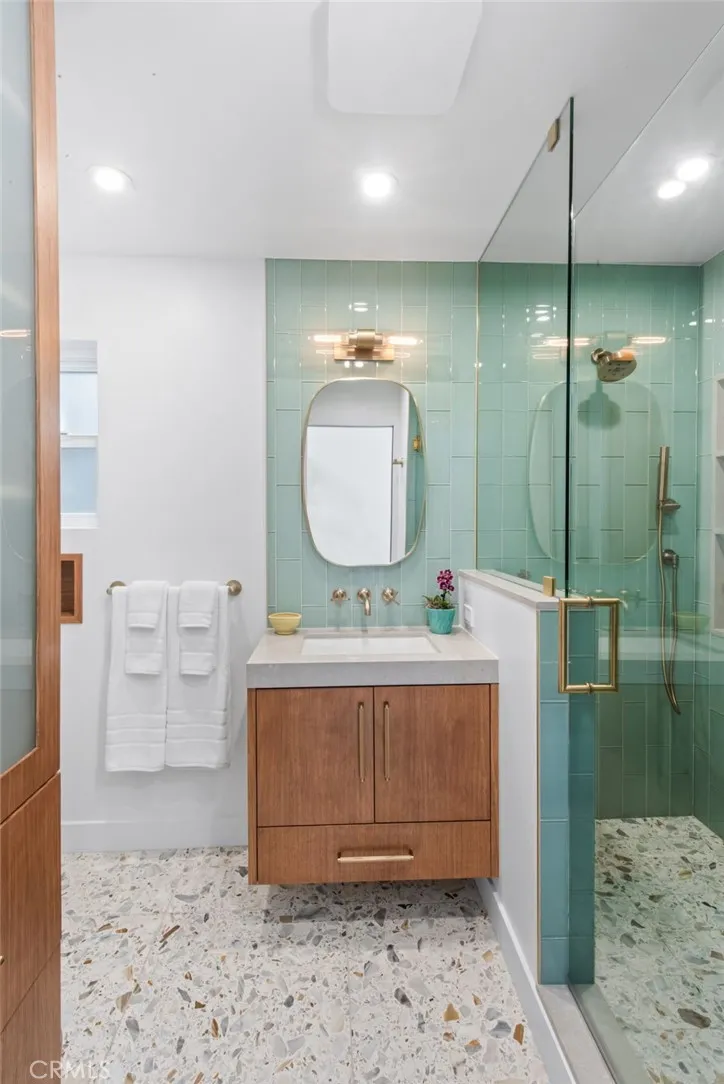 4323 Laurelgrove Avenue Studio City, CA 91604