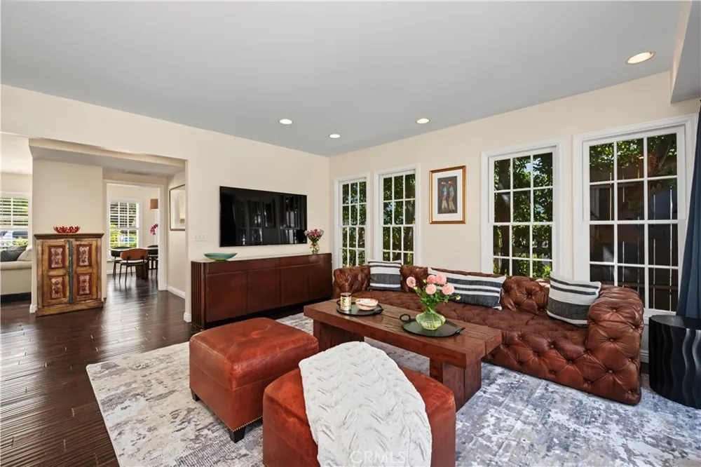 4323 Laurelgrove Avenue Studio City, CA 91604