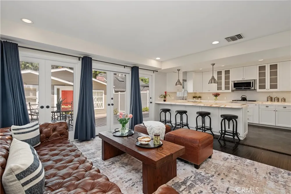 4323 Laurelgrove Avenue Studio City, CA 91604