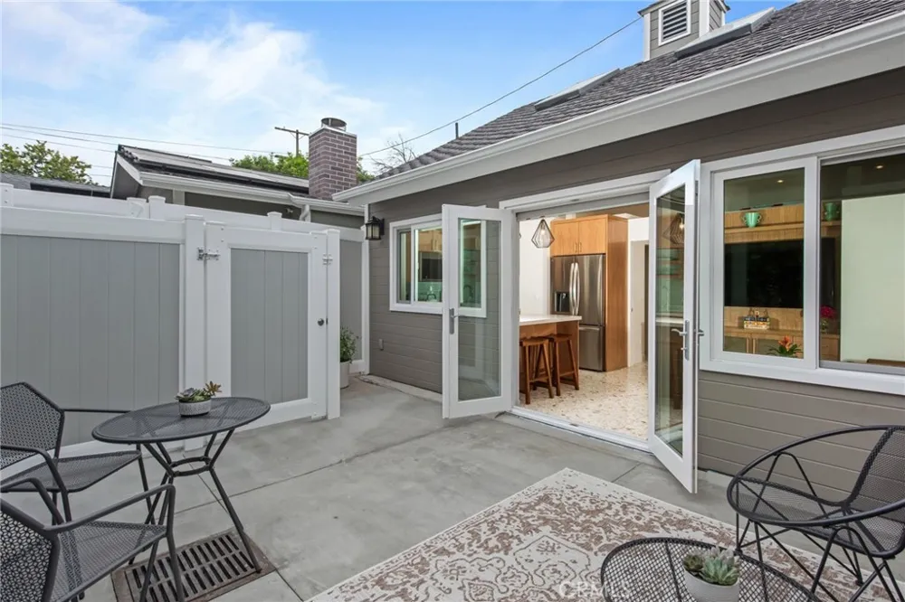 4323 Laurelgrove Avenue Studio City, CA 91604