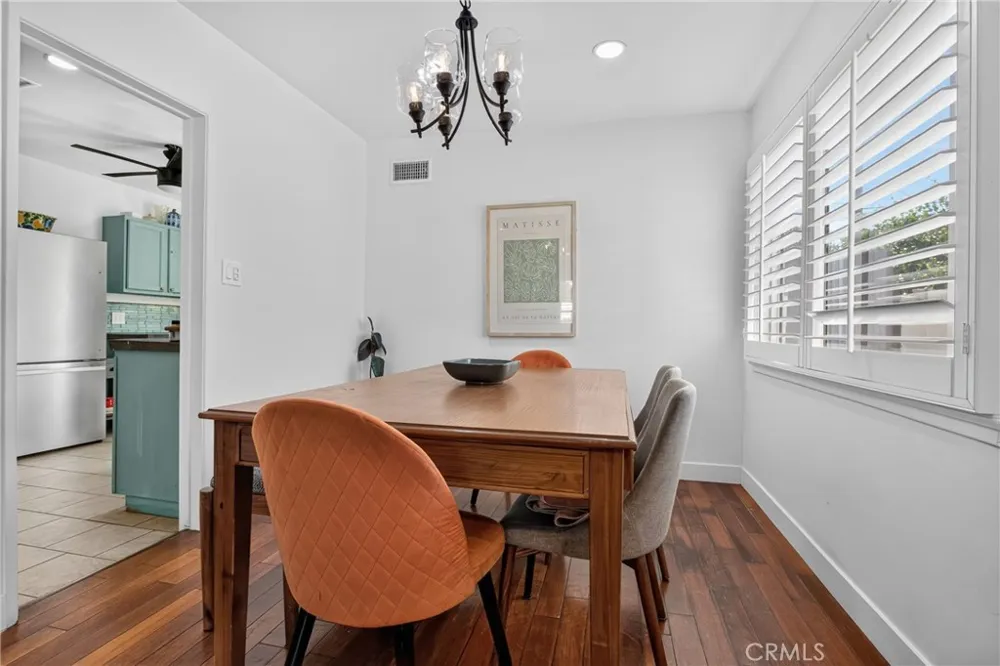 8210 White Oak Avenue Northridge, CA 91325
