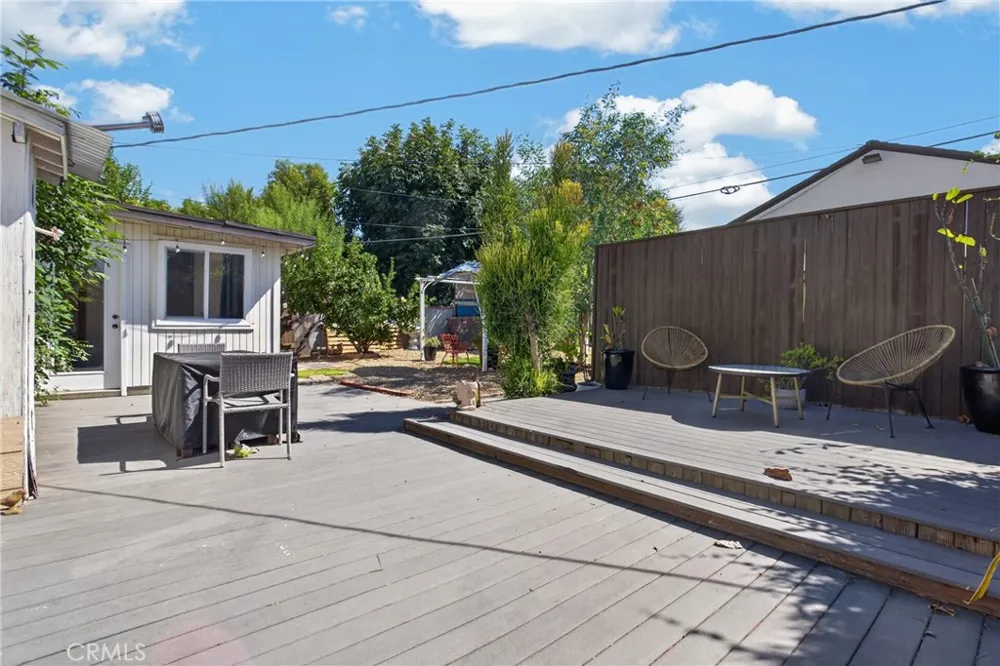 8210 White Oak Avenue Northridge, CA 91325