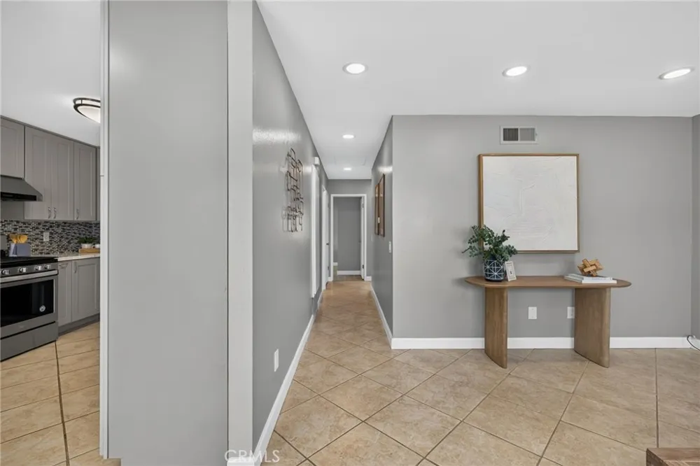 16516 Le Grande Lane Huntington Beach, CA 92649
