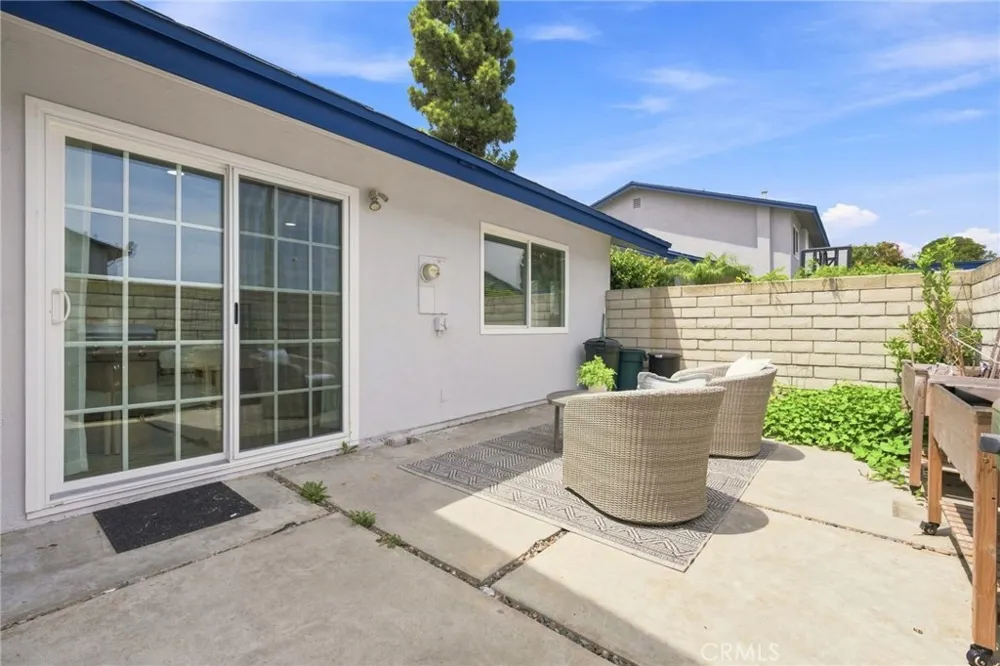 16516 Le Grande Lane Huntington Beach, CA 92649