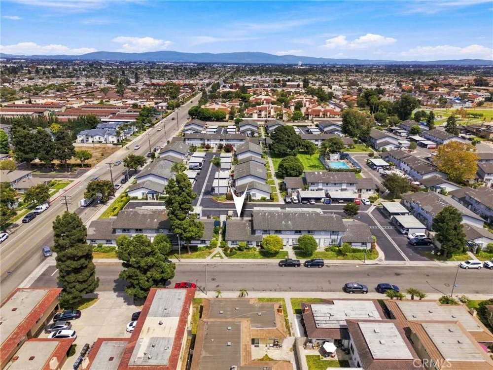16516 Le Grande Lane Huntington Beach, CA 92649