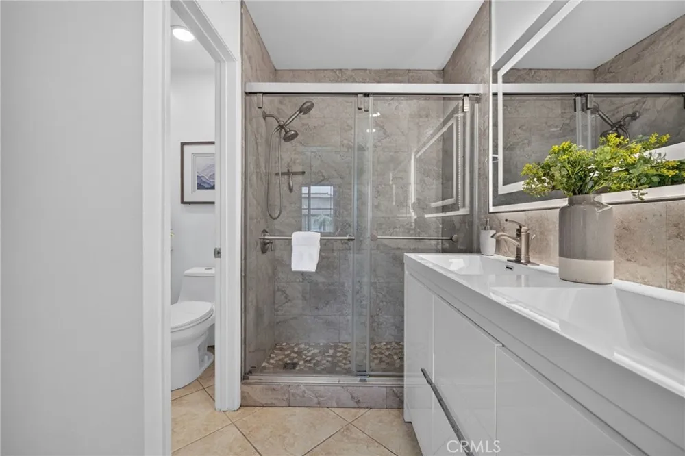 16516 Le Grande Lane Huntington Beach, CA 92649