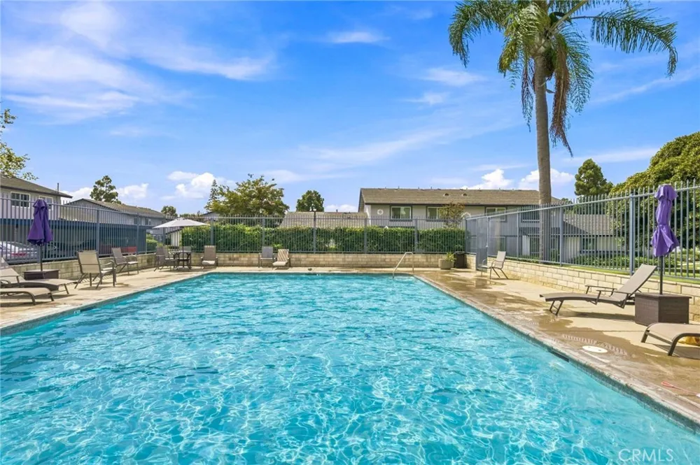 16516 Le Grande Lane Huntington Beach, CA 92649