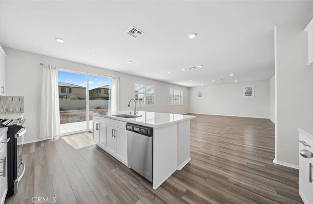 32839 Waylon Court Menifee, CA 92584